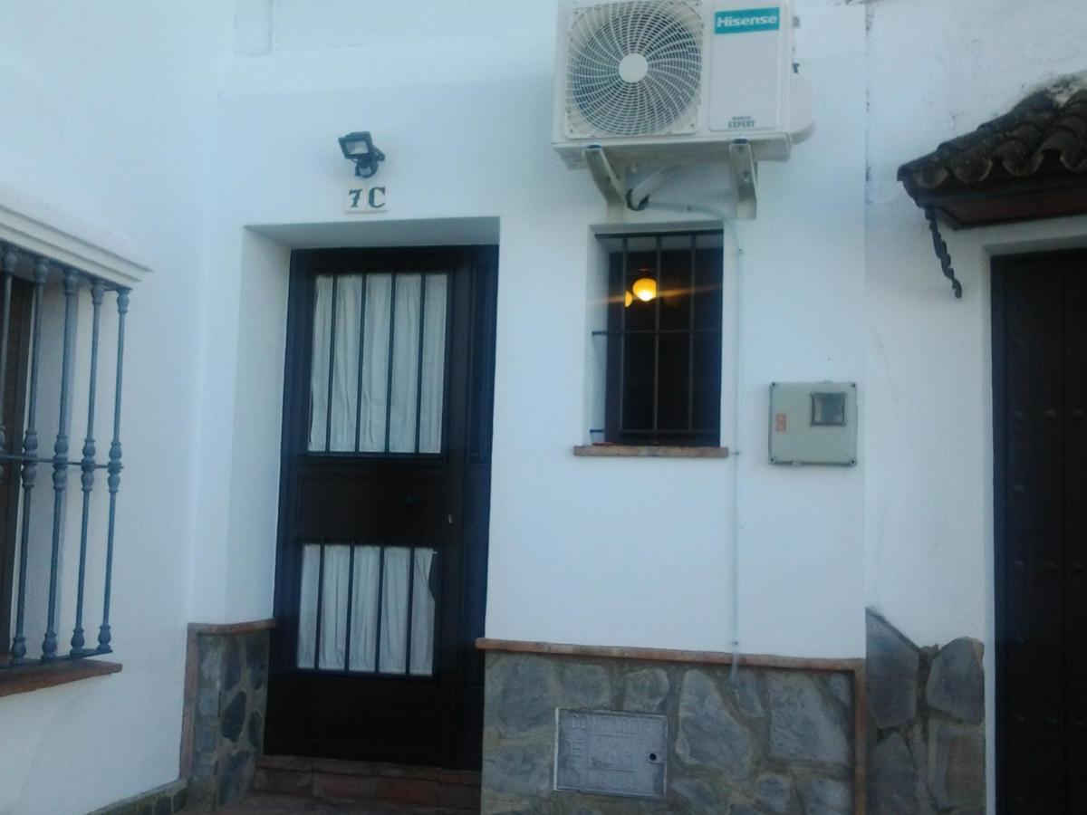 La Casita De *